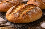 Как добиться хрустящей корочки у домашнего хлеба