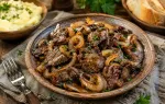 Куриная печень с луком на сковороде без горечи