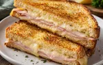 Горячий тост с сыром и ветчиной с хрустящей корочкой