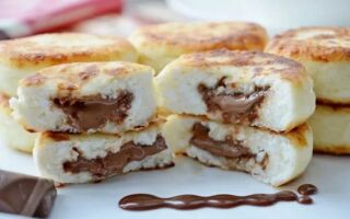 Готовим сырники с разными начинками