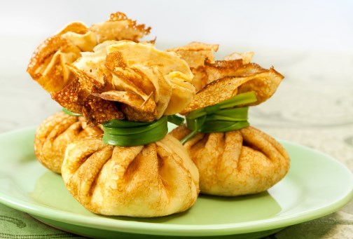 С луком